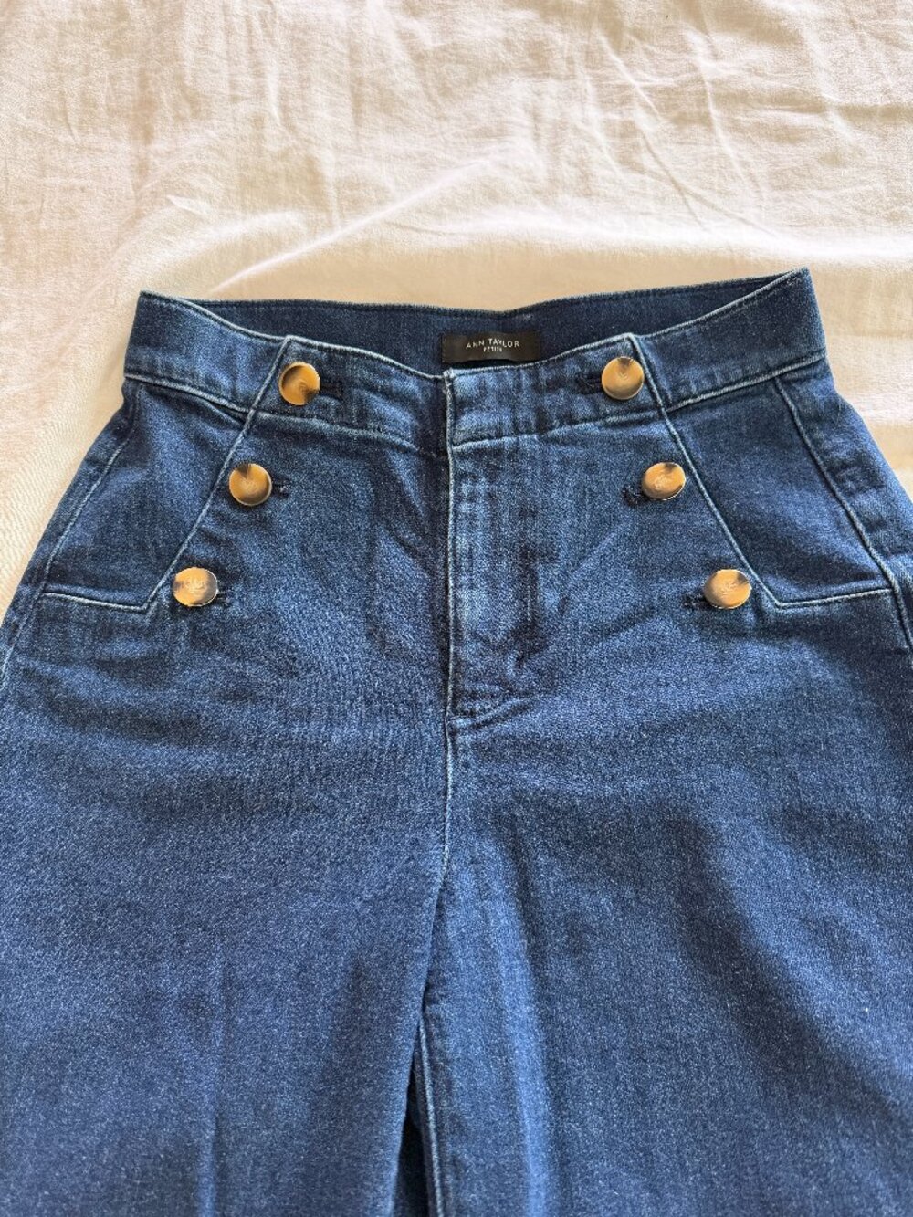 Ann Taylor Dark Wash Sailor Wide Leg Crop Jeans Button Accent High Rise 0P